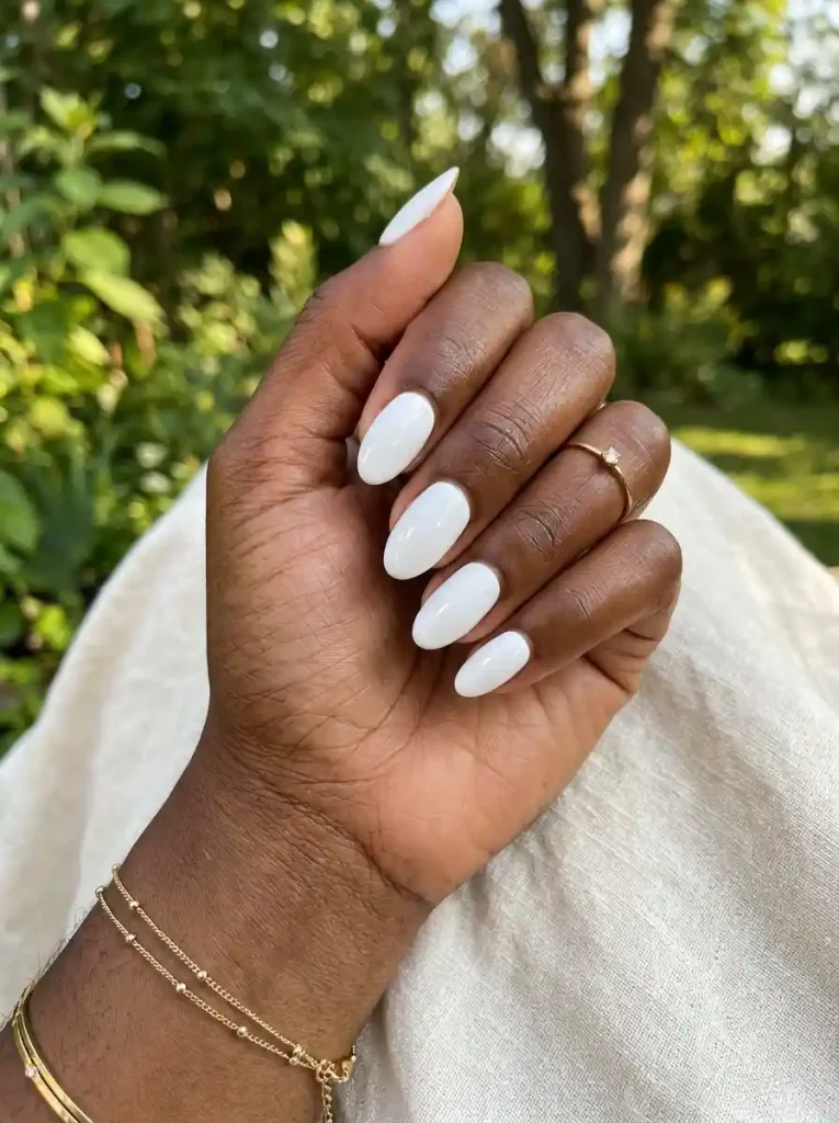 8-Summer Nail Color Idea for Dark Skin